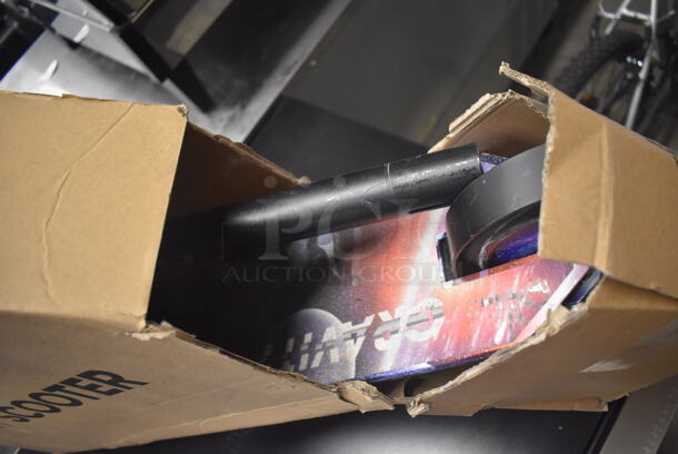 IN ORIGINAL BOX! Hurtle Pro HURTUN20 Stunt Scooter. Stock Picture Used as Gallery - Image 6 of 6