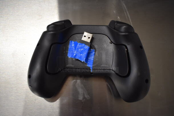 Steam Controller w/ Wireless USB Dongle. 6.5x4.5x2 - Image 4 of 5