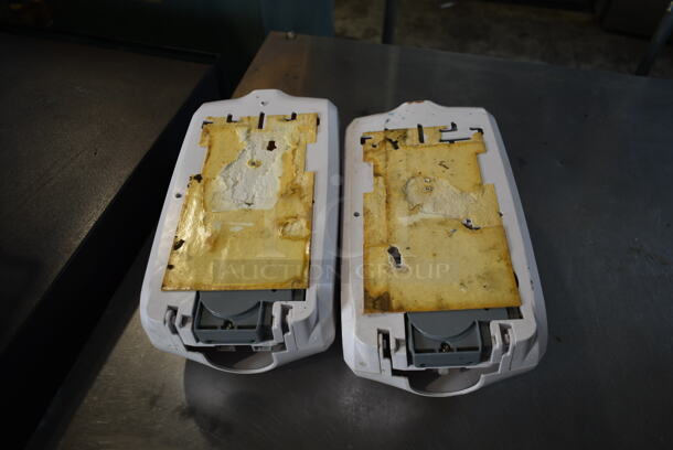 ALL ONE MONEY! Tier Lot of Various Items Including Soap Dispensers. - Image 5 of 5