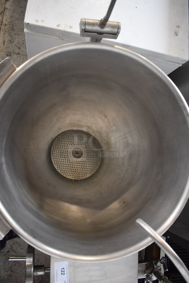 Cleveland KEL-40 Commercial Stainless Steel 40 Gallon Tilting 2/3 Steam Jacketed Electric Kettle. 440-480V/3 Phase - Image 4 of 5