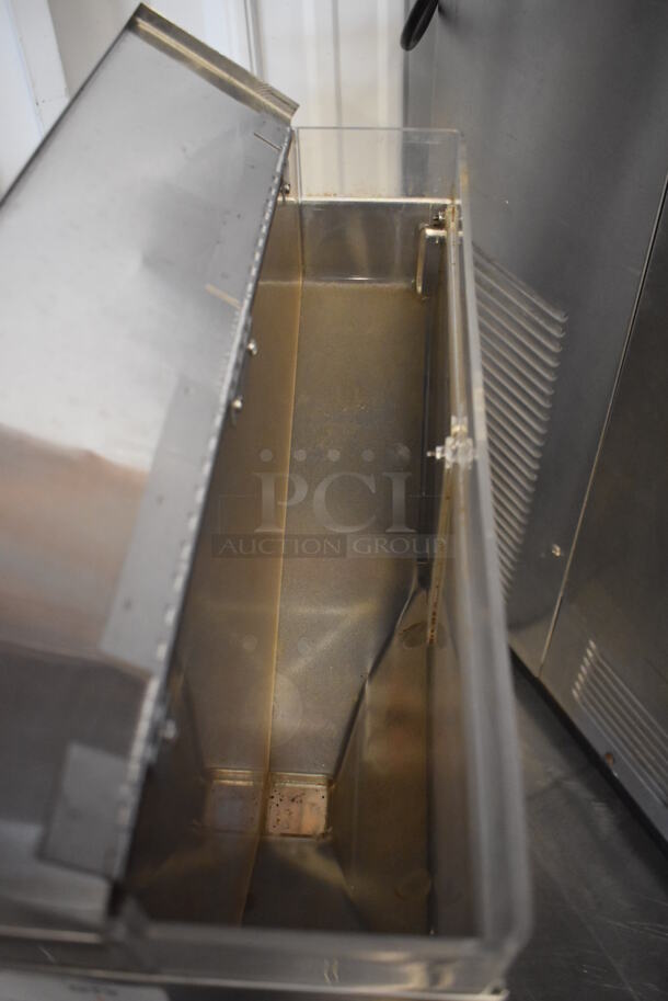 Bunn G92 HD Stainless Steel Commercial Countertop Coffee Bean Grinder. 120 Volts, 1 Phase. Tested and Working! - Image 4 of 7