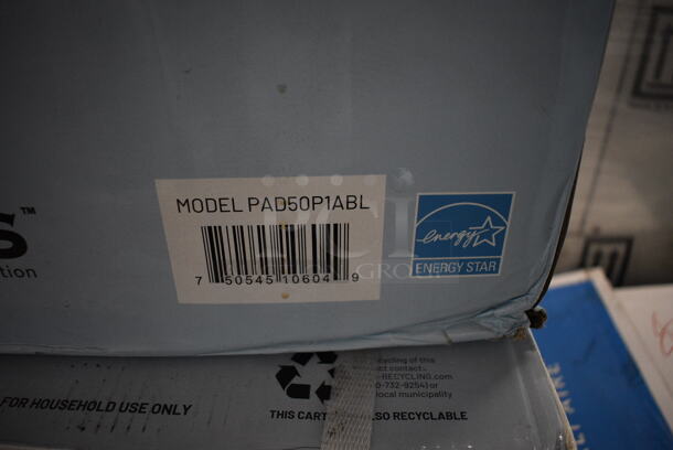 IN ORIGINAL BOX! Pelonis PAD50P1ABL Metal 50 Pint Dehumidifier. 16x12x26 - Image 5 of 6