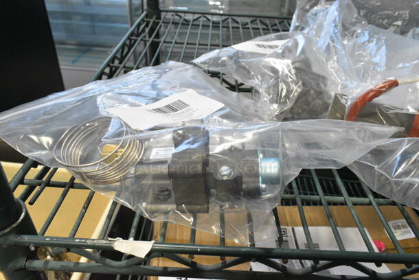 4 BRAND NEW SCRATCH AND DENT! Items Including HP0049998300 Vulcan 00-499983-000G1 Thermostat, 901498025 Vulcan 00-498025 Valve, Baso Pilot Safety, HP00960564 Vulcan 00-960564 Element,120V 1500W, HP00810071 Vulcan 00-810071 Thermostat. 4 Times Your Bid!  - Image 3 of 10