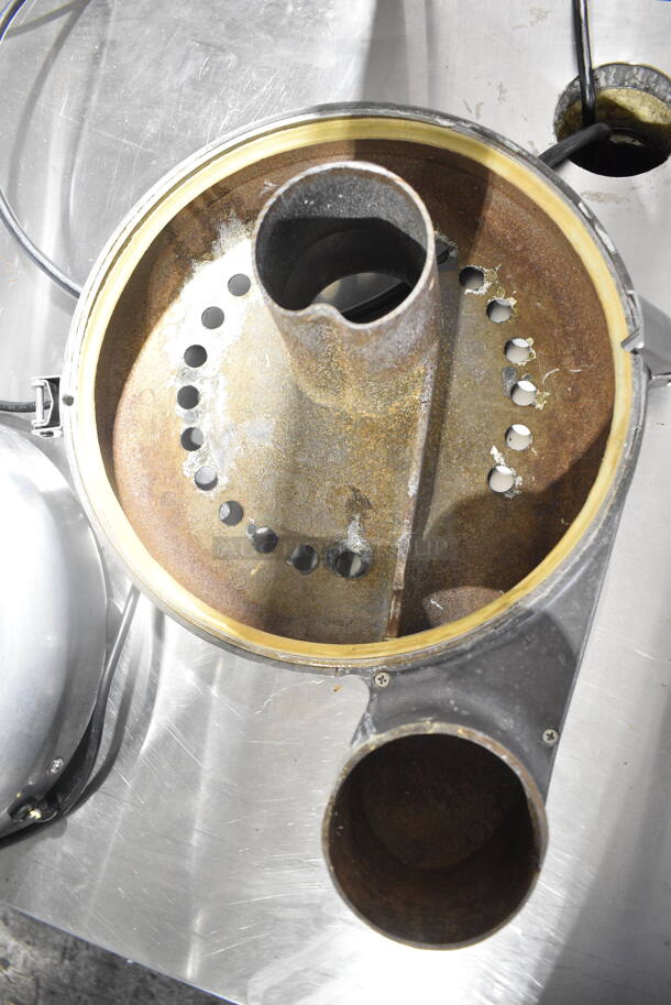 2022 PrepLine Juicefaster 2000 Stainless Steel Commercial Countertop Citrus Juicer. 110 Volts, 1 Phase. Tested and Working! - Image 6 of 8