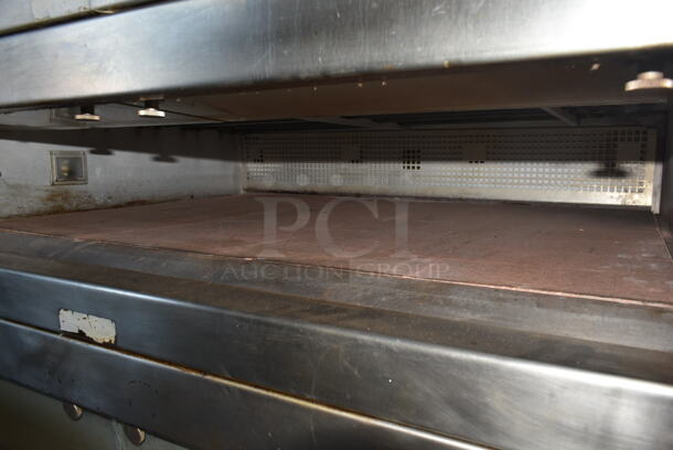 Hobart HWD03D Stainless Steel Commercial Electric Powered Triple Deck Bakery Oven on Pan Rack w/ Commercial Casters. 208 Volts, 3 Phase. - Image 8 of 10