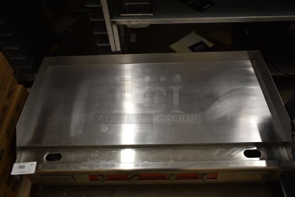 BRAND NEW SCRATCH AND DENT! Avantco 177EG48N Stainless Stee Commercial Countertop Electric Powered Flat Top Griddle. 208/240 Volts, 1 Phase.  - Image 2 of 4