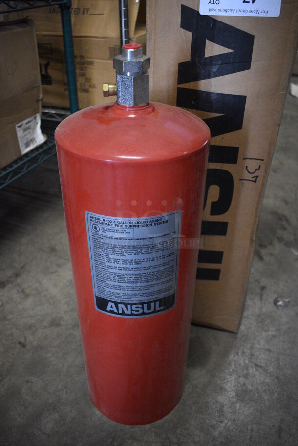 BRAND NEW IN BOX! Ansul Model R102-3 Metal Fire Suppression Tank. 7.5x7.5x23