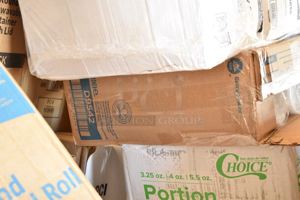 PALLET LOT of 27 BRAND NEW Boxes Including 966UPWIDEKFT-500 OneUp by Choice Kraft 2-Ply Wide Interfold 6 1/2" x 8 1/2" Dispenser Napkin - 6000/Case, 50012W Choice 12 oz. White Poly Paper Hot Cup - 1000/Case, RMB1000CL Royal Paper RMB1000CL 24" Clear Plastic Mesh Produce / Seafood Bag - 1000/Case, 760PIC05 Choice 5 oz. Clear Plastic Dessert Cup - 1000/Case, 130HCUTFWR Visions Individually Wrapped White Heavy Weight Plastic Fork - 1000/Case, D9542 Dixie Large White Travel Lid for 10-20 oz. Cups - 1000/Case, 3 Boxes 346WKFSNSPM Choice White Medium Weight Wrapped Plastic Cutlery Pack with Napkin and Salt / Pepper Packets - 500/Case, 4 Box 304FND304T Acopa Foundations 5 oz. Tan Narrow Rim Melamine Fruit Dish - 12/Case, 128HDLDBULK ChoiceHD Microwavable Translucent Plastic Deli Container Lid - 480/Case, 375SW1430 GET SW-1430-1-CL 3 oz. Customizable SAN Plastic Martini Glass - 24/Case, 5012433M1C Lavex Li'l Herc 12-16 Gallon 1 Mil 24" x 33" Low Density Medium-Duty Clear Can Liner / Trash Bag - 250/Case, 57432Z4045 Merrychef 32Z4045 Teflon® Coated Solid Bottom Basket for eikon e2 Series Ovens, 999RP10CL Choice Crystal 10" Clear Plastic Plate - 20/Pack, 395TO991 EcoChoice 9" x 9" x 3" Compostable Sugarcane / Bagasse 1 Compartment Take-Out Box - 200/Case, 5002CPTE Lavex 2-Ply White Center Pull Paper Towel 510' Roll - 6/Case. 27 Times Your Bid!  - Image 8 of 12