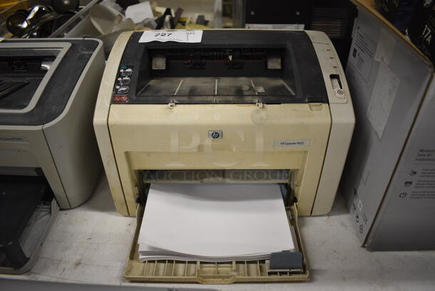 HP Laserjet 1022 Countertop Printer. 14.5x14x9.5