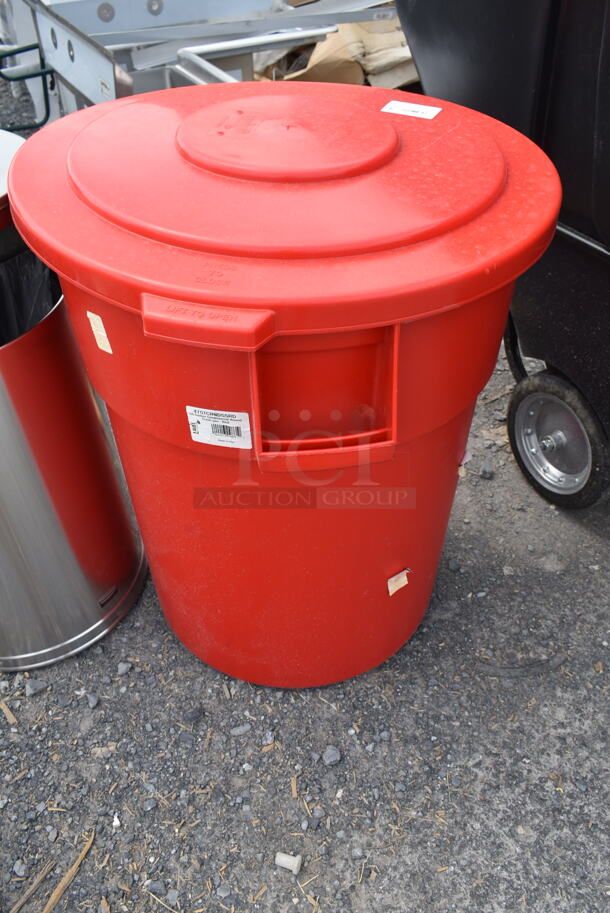 3 BRAND NEW SCRATCH AND DENT! Cans; Lavex 475TCRND55RD 55 Gallon Red Round Commercial Trash Can, Black Mixed Recycling and Chrome Finish Trash Can. 3 Times Your Bid! - Image 3 of 8