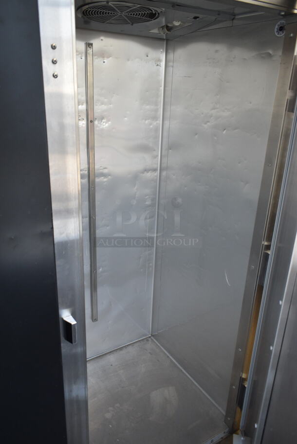True STA1RRI-1S Stainless Steel Commercial Single Door Reach In Cooler. 115 Volts, 1 Phase. Tested and Working! - Image 2 of 3