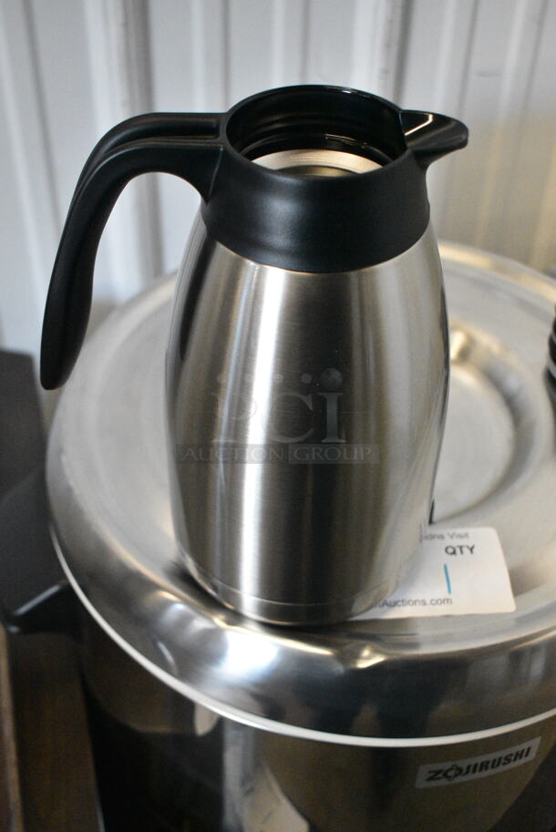 4 BRAND NEW SCRATCH AND DENT! Thermos TGS15SC Stainless Steel Carafe. 4 Times Your Bid!  - Image 5 of 7