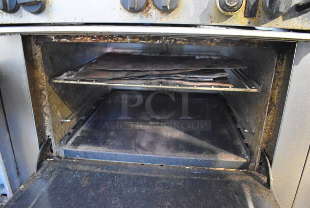 Southbend Stainless Steel Commercial Natural Gas Powered 6 Burner Range w/ Oven, Over Shelf and Back Splash. 36.5x34x59 - Image 5 of 5