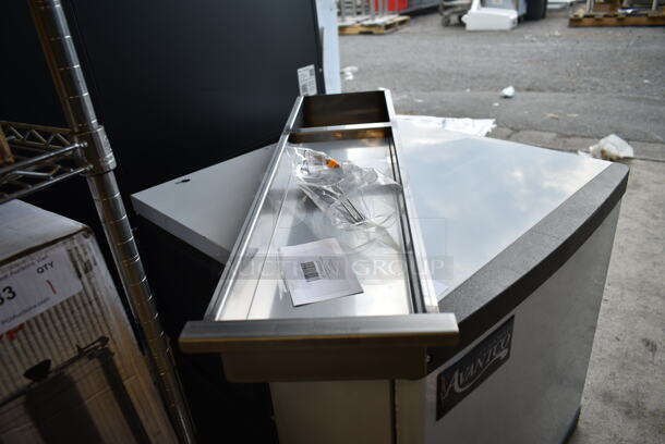 BRAND NEW SCRATCH AND DENT! Tier Lot of Various Items Including Hobart Tenderizer Lid, 41341764000Hatco 04.17.640.00 Fsd 3 Tier Circle Rack W/Ret, HP0049808200 Vulcan 00-498082-0000A Grease Can Weldment, 176STRND7BK Acopa 7" Round Black Metal Display Stand, 176BSKT95RD Choice 9 1/4" x 5 3/4" x 1 1/2" Red Oval Plastic Fast Food Basket - 12/Pack, 176BSKT117BK Choice 11" x 7" x 1 1/2" Black Oval Plastic Fast Food Basket - 12/Pack - Image 7 of 12