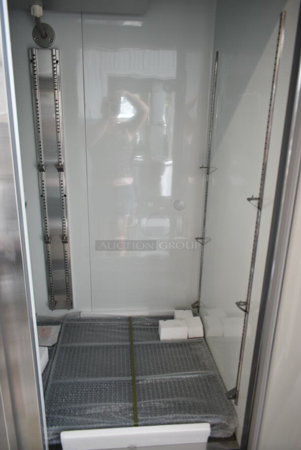 BRAND NEW SCRATCH AND DENT! 2024 Avantco 178A49RHC 54" Solid Door Reach-In Refrigerator w/ Poly Coated Racks. 115 Volts, 1 Phase. Tested and Working! - Image 6 of 11