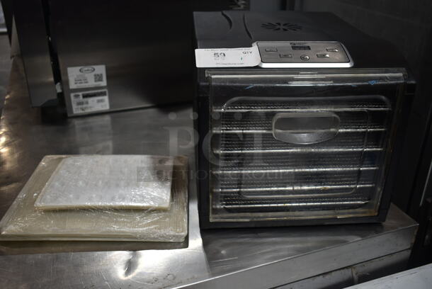 Magic Mill MFD-6100 Metal Countertop Food Dehydrator. 120 Volts, 1 Phase. Tested and Working!