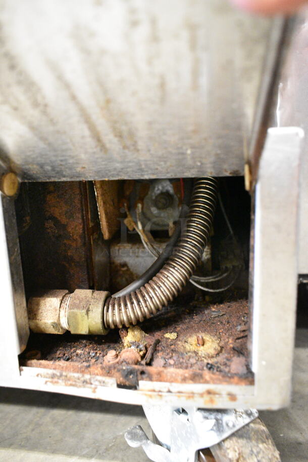 2 Hobart HSC6-10 Stainless Steel Commercial Natural Gas Powered Full Size Convection Oven w/ View Through Doors, Metal Oven Racks and Thermostatic Controls on Commercial Casters. 2 Times Your Bid! - Image 12 of 12