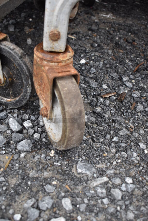 Metal Commercial Pan Transport Rack on Commercial Casters. 20.5x27x68 - Image 5 of 6
