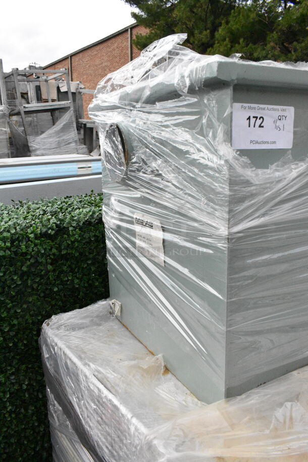 Mifab MI-G-4 Metal Grease Trap.  - Image 3 of 4