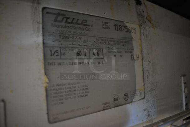 True TSSU-27-8 Stainless Steel Commercial Sandwich Salad Prep Table Bain Marie Mega Top. 115 Volts, 1 Phase. 27.5x30x42.5. Tested and Powers On But Does Not Get Cold - Image 6 of 6