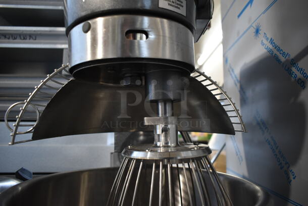 BRAND NEW SCRATCH AND DENT! Avantco 177MX20H Metal Commercial Countertop 20 Quart Planetary Dough Mixer w/ Stainless Steel Mixing Bowl, Bowl Guard and Dough Hook Attachment. 120 Volts, 3 Phase. Tested and Working! - Image 6 of 8