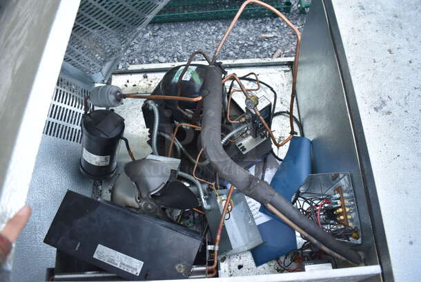 Norlake 8'x6'x7.5' SELF CONTAINED Walk In Freezer Box w/ Floor, Copeland RFT42C1E-PFV-959 Compressor and Norlake CPF100DC-A Condenser. 208-230 Volts, 1 Phase. - Image 7 of 7