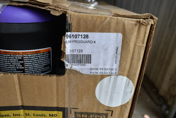 BRAND NEW SCRATCH AND DENT! ProTeam 107128 4 Gallon ProGuard 4 Portable Wet / Dry Vacuum Cleaner with Tool Kit. 120 Volts, 1 Phase.  - Image 3 of 5