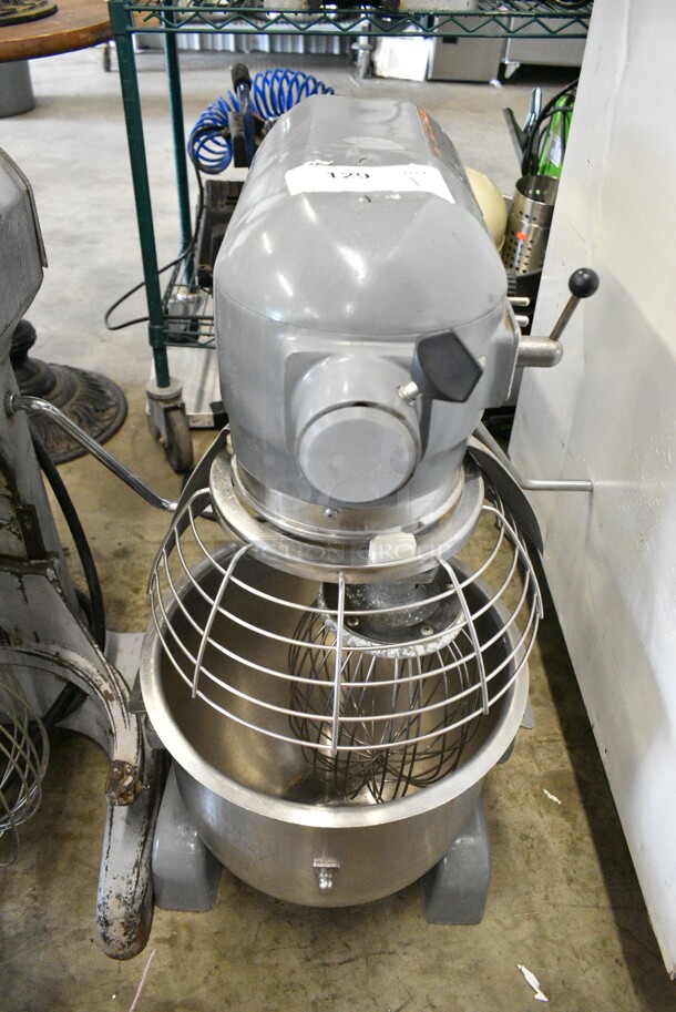 Hobart Metal Commercial Countertop 20 Quart Planetary Dough Mixer w/ 2 Stainless Steel Mixing Bowl, Bowl Guard and Whisk Attachment. Tested and Working!
 - Image 2 of 10