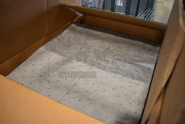 5 Boxes of BRAND NEW IN BOX! CPS FiberLink Sorbent Pad Refills. 5 Times Your Bid! - Image 2 of 4