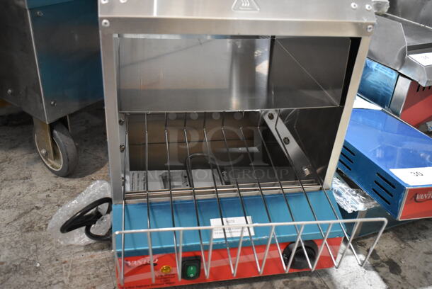 BRAND NEW SCRATCH AND DENT! 2023 Avantco 177HDS175 Stainless Steel Commercial Countertop 175 Dog Hot Dog Steamer. 120 Volts, 1 Phase. Tested and Powers On But Does Not Get Warm - Image 4 of 8