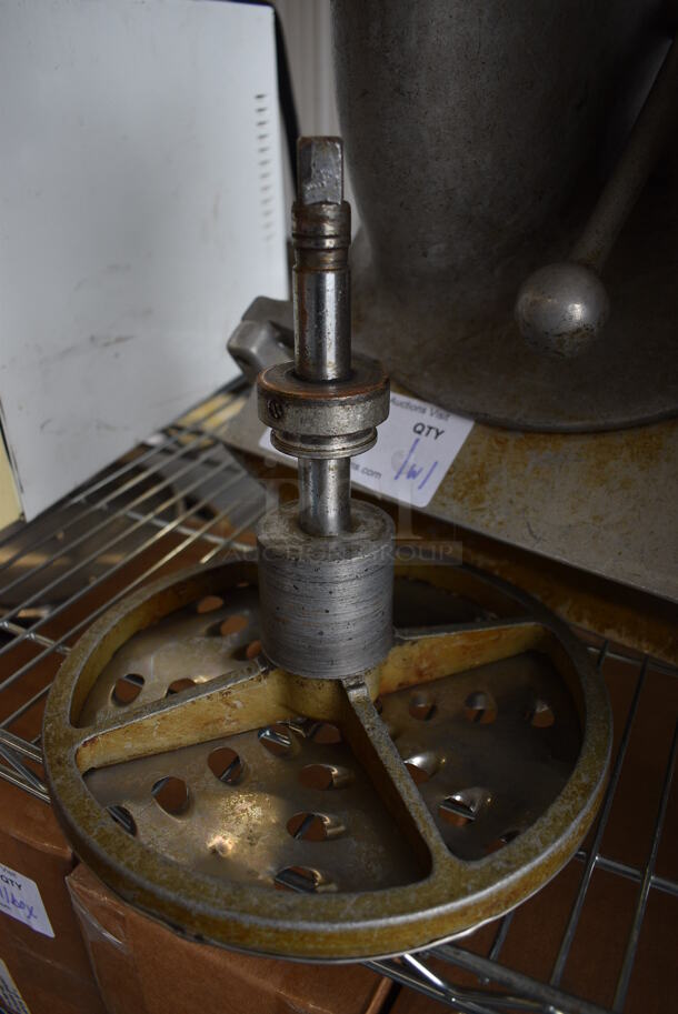Metal Commercial Pelican Head w/ Slicing and Grating Blades. 11x15x15 - Image 2 of 6
