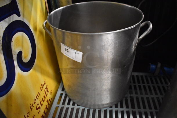 Metal Stock Pot. 20.5x17x18.5 - Image 1 of 3