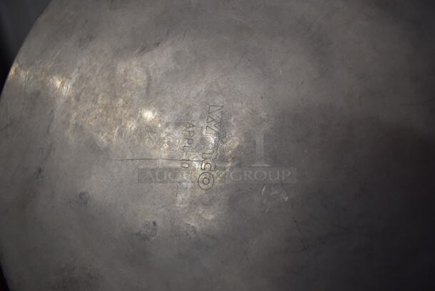 ALL ONE MONEY! Lot of 53 Metal Round Pans. 11x11x1.5 - Image 5 of 5