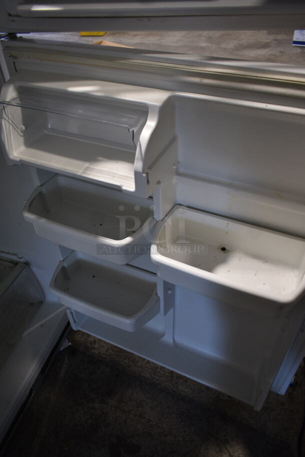 Whirlpool W1TXNMFWQ02 Metal Cooler Freezer Combo Unit. 115 Volts, 1 Phase. Tested and Working! - Image 5 of 6