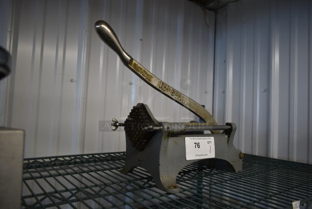 Metal Commercial Countertop French Fry Cutter. - Image 2 of 4