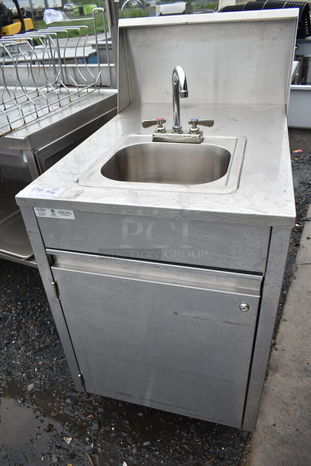 QualServ WMSC24MS Stainless Steel Commercial Single Bay Portable Sink w/ Faucet and Handles on Commercial Casters. 120 Volts, 1 Phase.