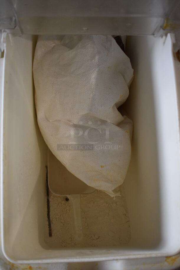 Continental White Poly Ingredient Bin w/ Clear Lid on Commercial Casters. 12.5x30x27.5 - Image 4 of 4