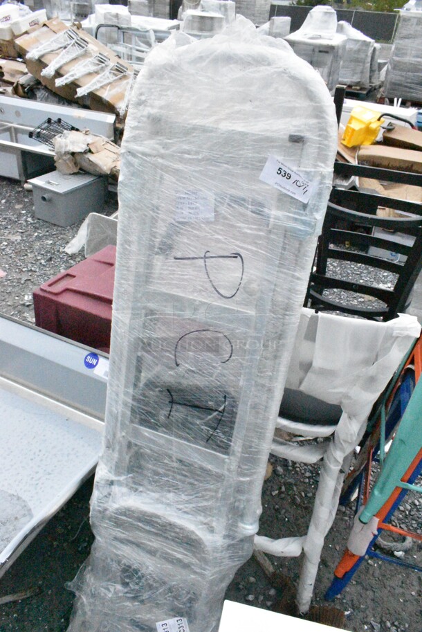 BRAND NEW SCRATCH AND DENT! Lavex HS1018 750 lb. 2-in-1 Convertible Hand Truck with Nose Plate and Pneumatic Wheels  - Image 3 of 8