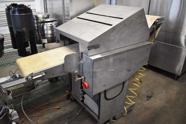 Townsend 9000 Stainless Steel Commercial Floor Style Automatic Membrane Skinner on Commercial Casters. 125-250 Volts, 1 Phase. 80x29x54 - Image 5 of 7