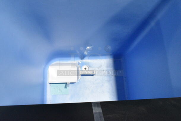 BRAND NEW SCRATCH AND DENT! 2022 Ice-O-Matic B55PSC Metal Commercial Ice Storage Bin - 510 lb. - Image 5 of 9