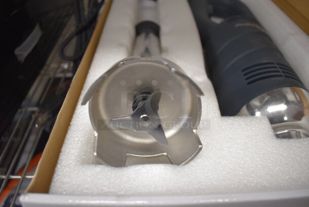 BRAND NEW SCRATCH AND DENT! AvaMix 928IBMD12 Stainless Steel Commercial 12" Shaft Immersion Blender. 120 Volts, 1 Phase. Tested and Working! - Image 2 of 7
