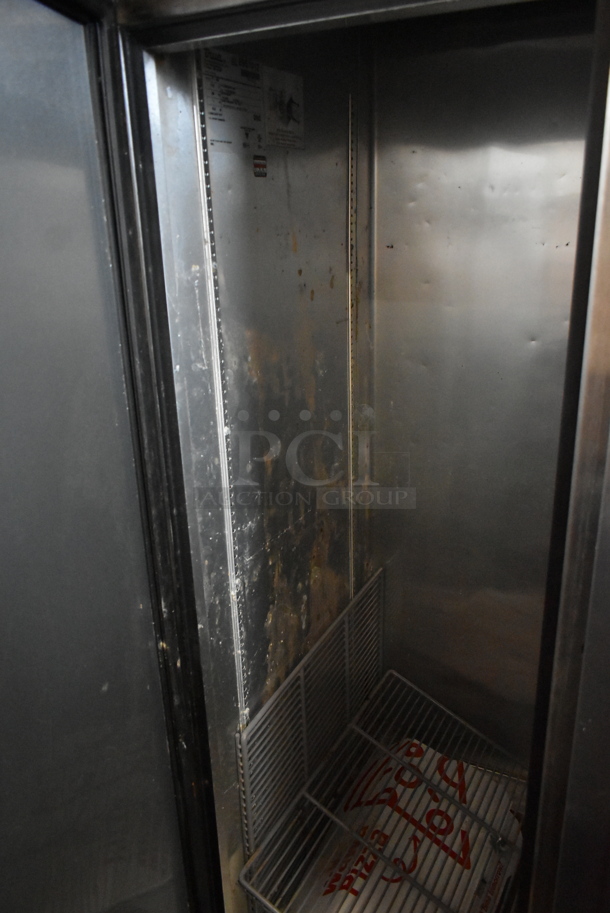 2016 True T-35 Stainless Steel Commercial 2 Door Reach In Cooler w/ Poly Coated Racks on Commercial Casters. 115 Volts, 1 Phase. Tested and Powers On But Does Not Get Cold - Image 4 of 7