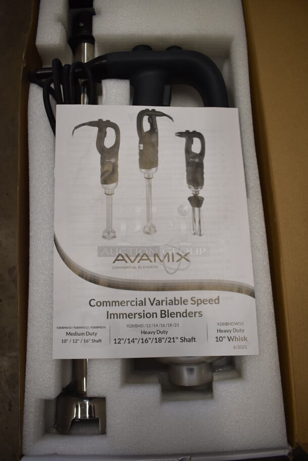 BRAND NEW SCRATCH AND DENT! AvaMix 928IBHD21 Stainless Steel Commercial 21" Shaft Immersion Blender. 120 Volts, 1 Phase. Tested and Working! - Image 7 of 9