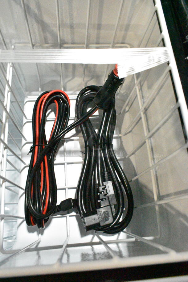 BRAND NEW SCRATCH AND DENT! Whynter FM-45G Metal Commercial 45 Quart Portable Fridge/Freezer Chest. 115 Volts, 1 Phase. Tested and Working! - Image 7 of 8