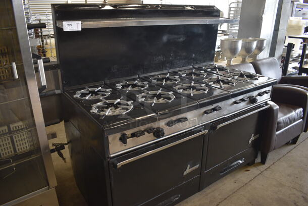 Garland Metal Commercial Natural Gas Powered 10 Burner Range w/ 2 Ovens, Over Shelf and Back Splash. 60x31x58 - Image 4 of 8