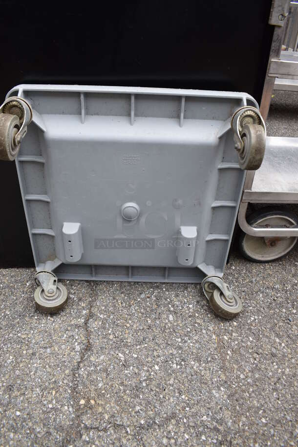 Gray Poly Dish Caddies on Commercial Casters. 21.5x21.5x7 - Image 4 of 4