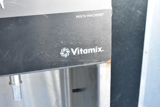 Vita-Mix VM0800A Stainless Steel Commercial Countertop Drink Mixer. 115 Volts, 1 Phase.  - Image 2 of 3