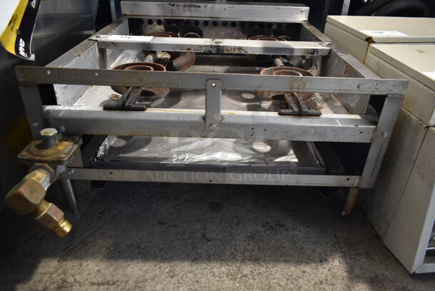 Vulcan VCRH24-1 Stainless Steel Commercial Countertop Natural Gas Powered 4 Burner Range. Missing Burner Covers and Grates. 100,000 BTU. - Image 2 of 4