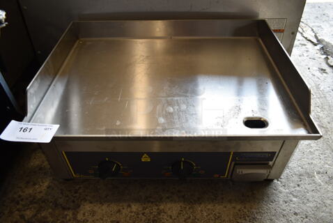 Equipex PSI600 Stainless Steel Commercial Countertop Electric Powered Flat Top Griddle. 208/240 Volts, 1 Phase. 