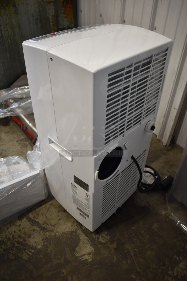 Haier HPB10XCR Metal Floor Style Air Conditioner. 10,000 BTU / Hr. 115 Volts, 1 Phase. Tested and Working! - Image 5 of 9